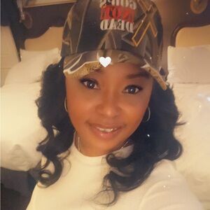 Meet your Posher, Marsha